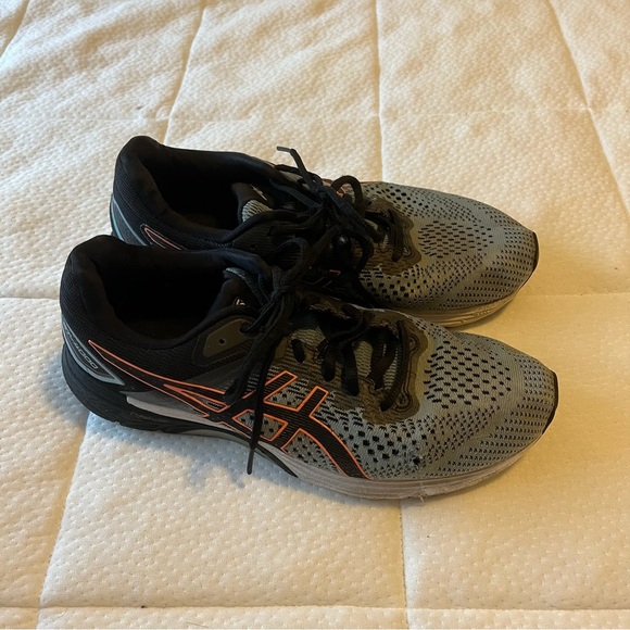 Men's Asics 1011A837 Running Shoes Size 9 - Picture 3 of 7